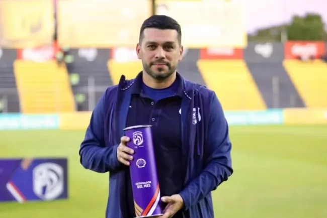 El Gato Giménez Sueña con un Torneo Internacional tras la Goleada del 2 de Mayo a Cerro Porteño